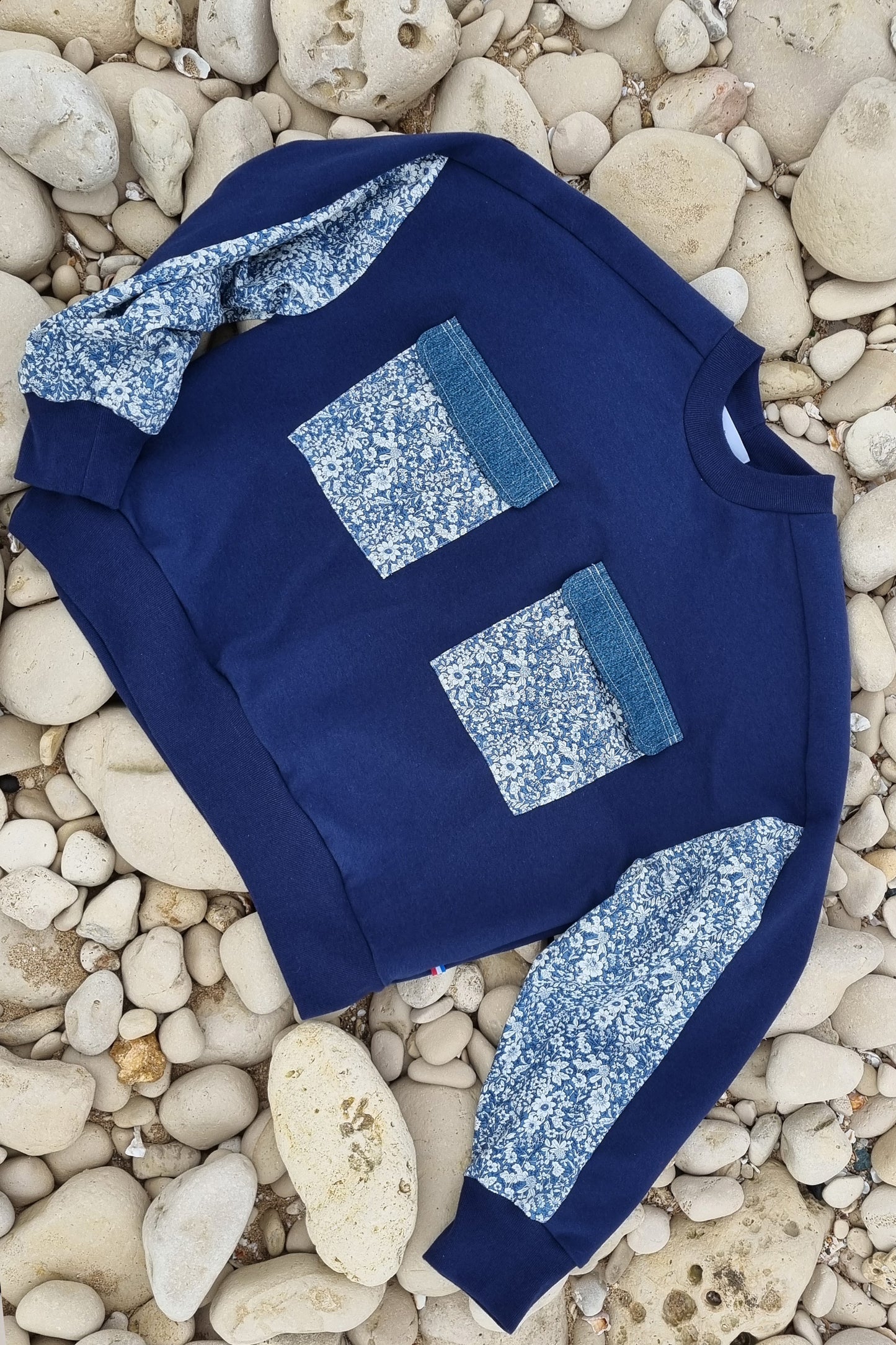 Sweat-shirt Marguerite - marine- fleurs bleu