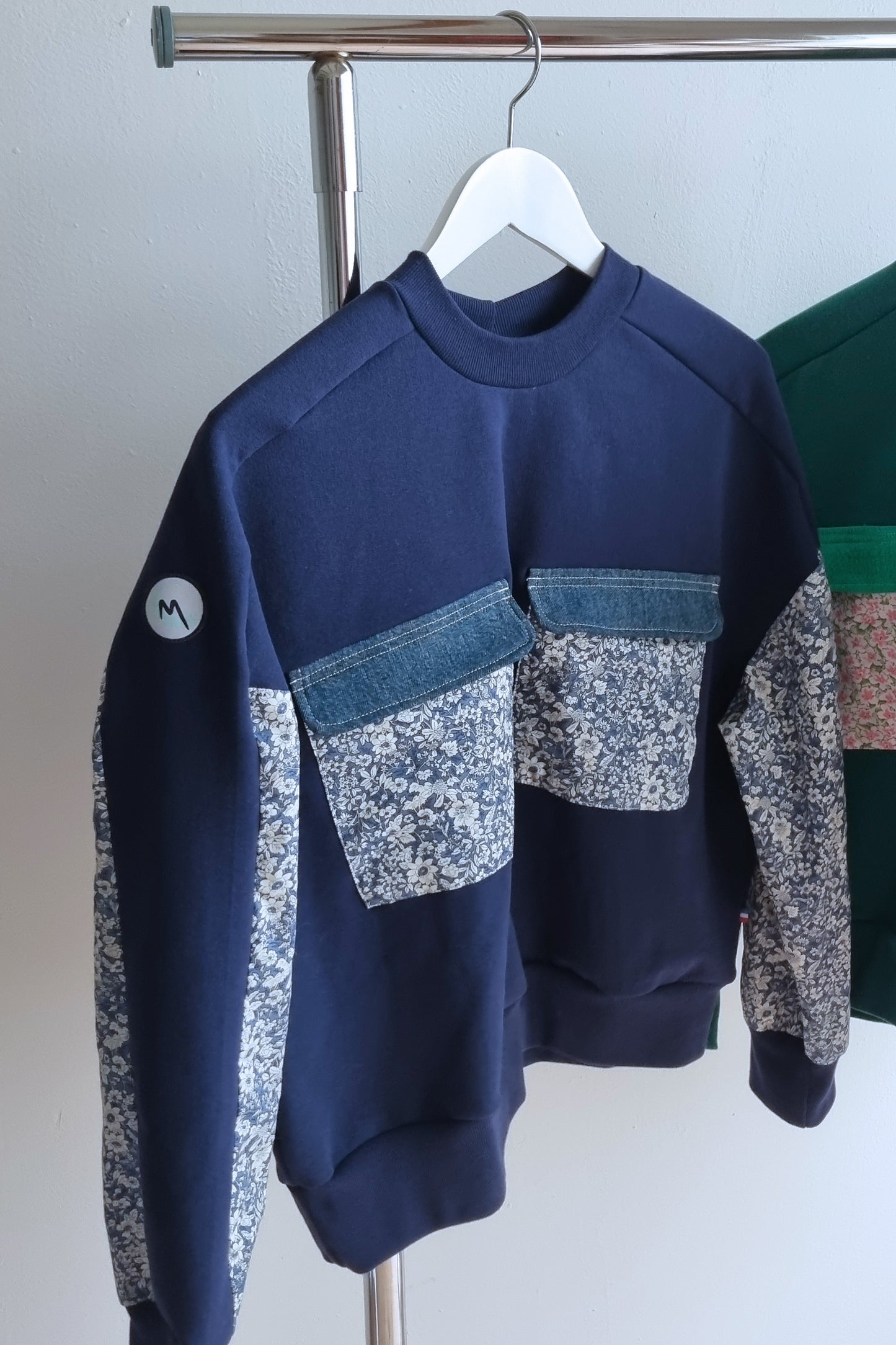 Sweat-shirt Marguerite - marine- fleurs bleu