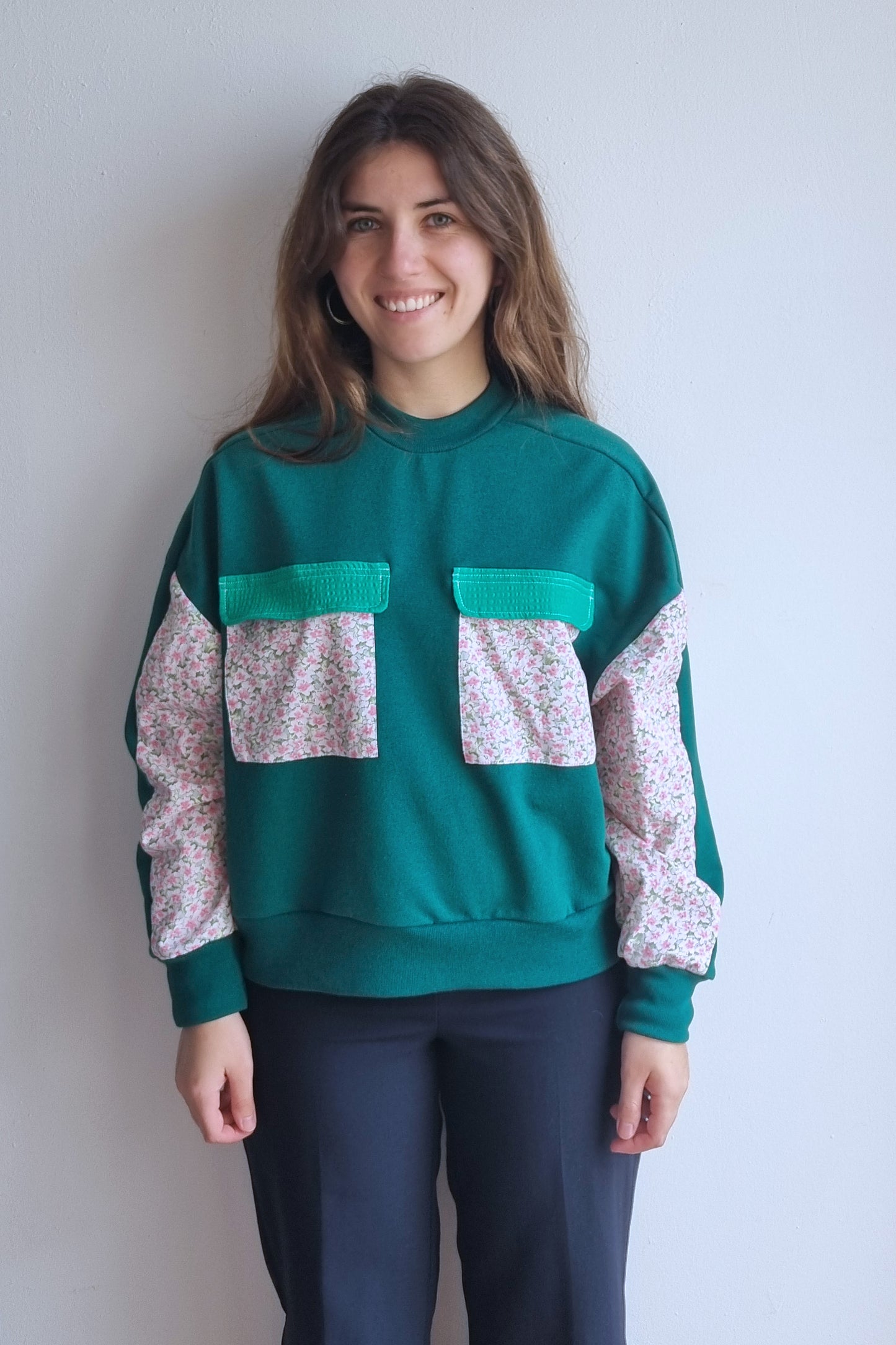 Sweat-shirt Marguerite - vert- fleurs rose