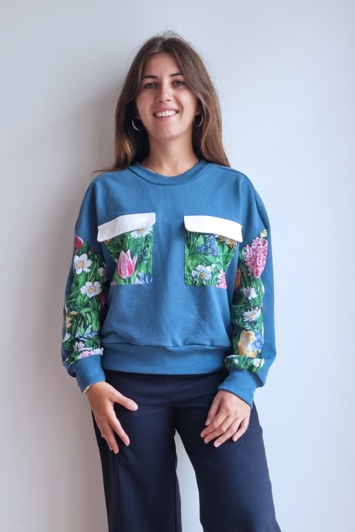 Sweat-shirt Marguerite - bleu - fleuri