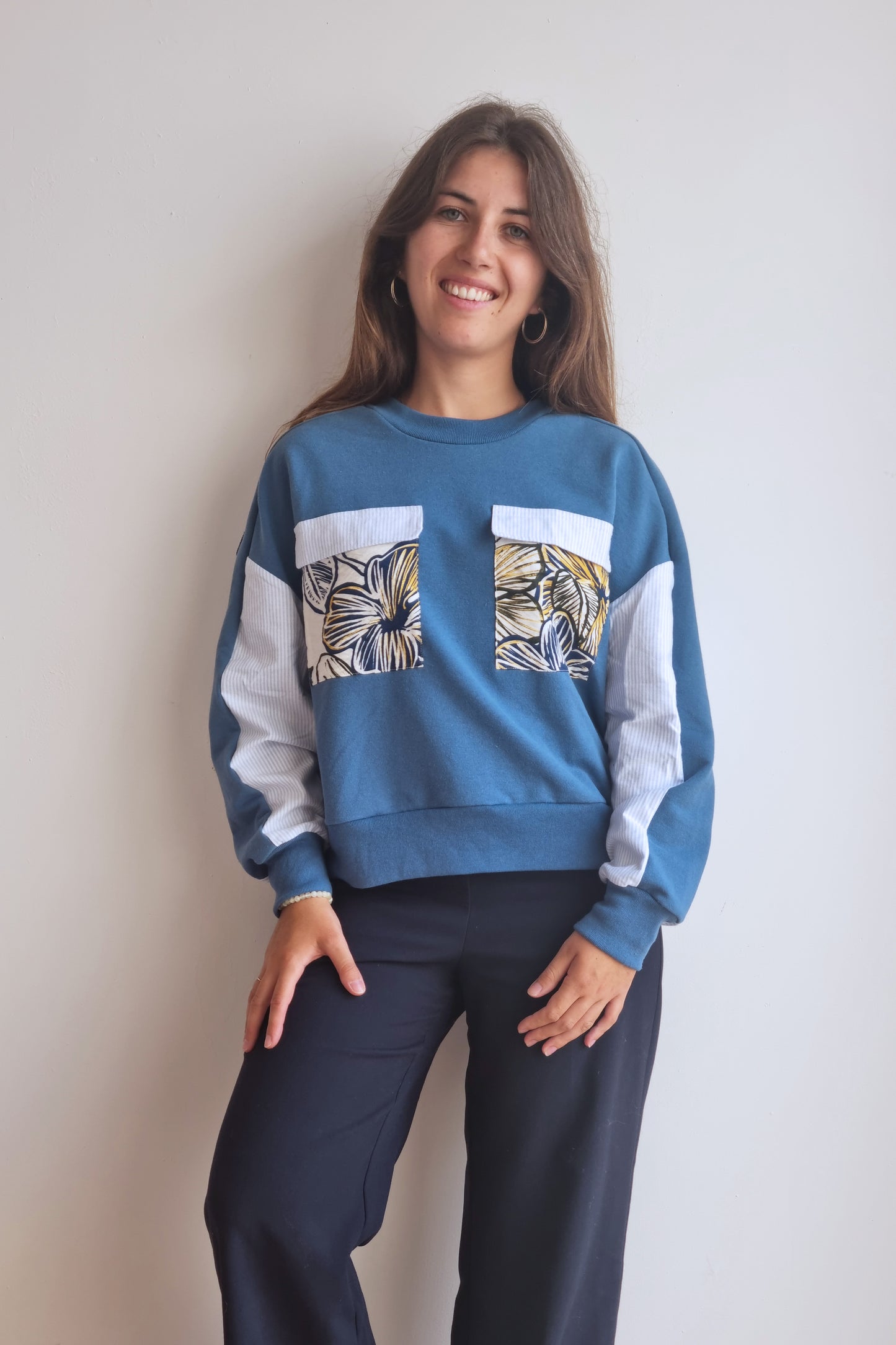 Sweat-shirt Marguerite - bleu - rayures et fleurs